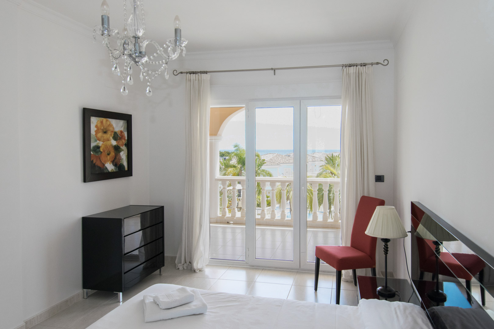 C4XY4556BEN Appartement met zeezicht te koop in luxe resort in La Fustera, Benissa