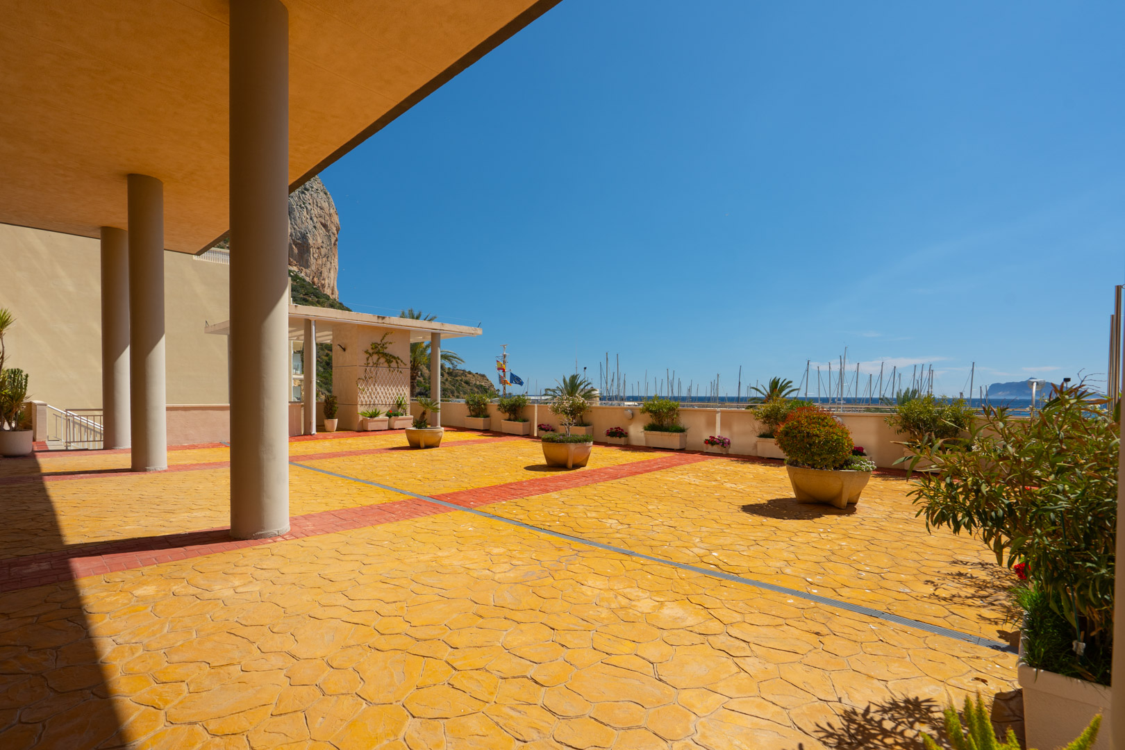 C4XY4655CAL Eerstelijns penthouse met panoramisch zeezicht te koop in de haven van Calpe
