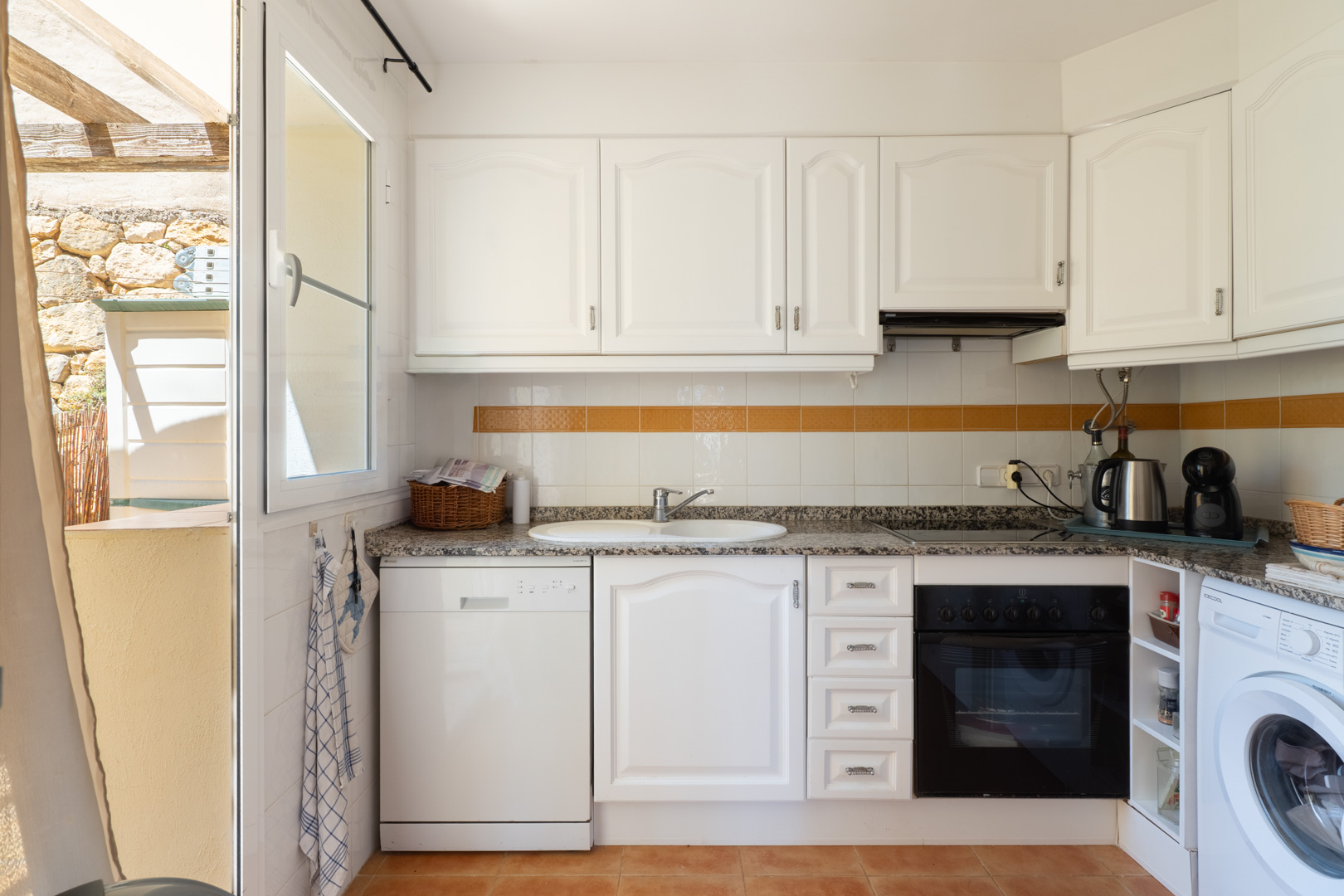 C4XY8335ALT Geschakelde woning met zeezicht te koop in Altea Hills