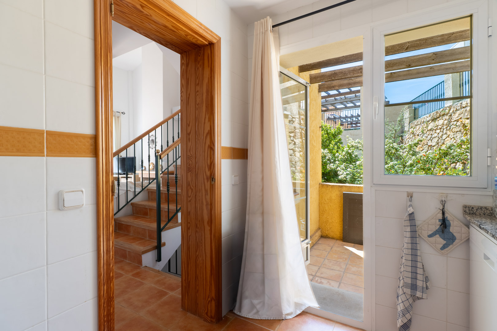 C4XY8335ALT Geschakelde woning met zeezicht te koop in Altea Hills