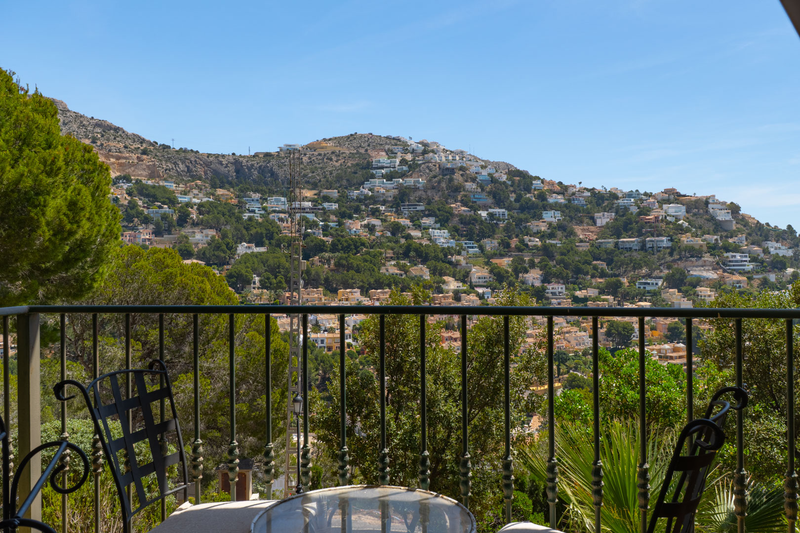 C4XY8335ALT Geschakelde woning met zeezicht te koop in Altea Hills