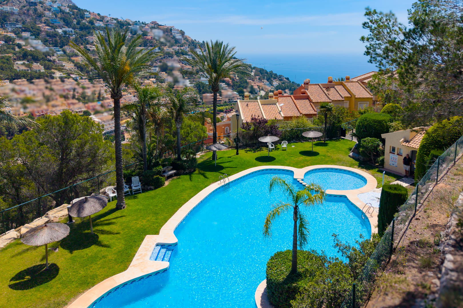 C4XY8335ALT Geschakelde woning met zeezicht te koop in Altea Hills