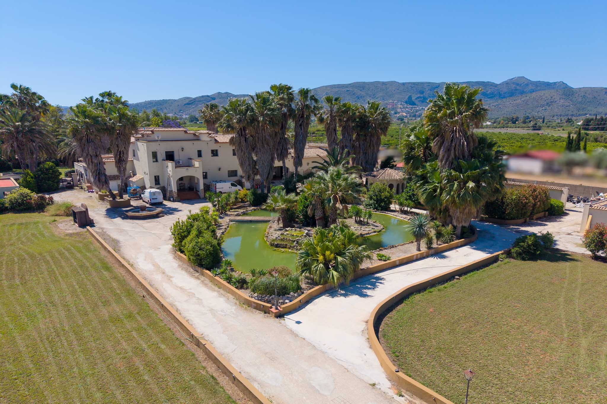 C4XY8336OND Villa te koop in Ondara.