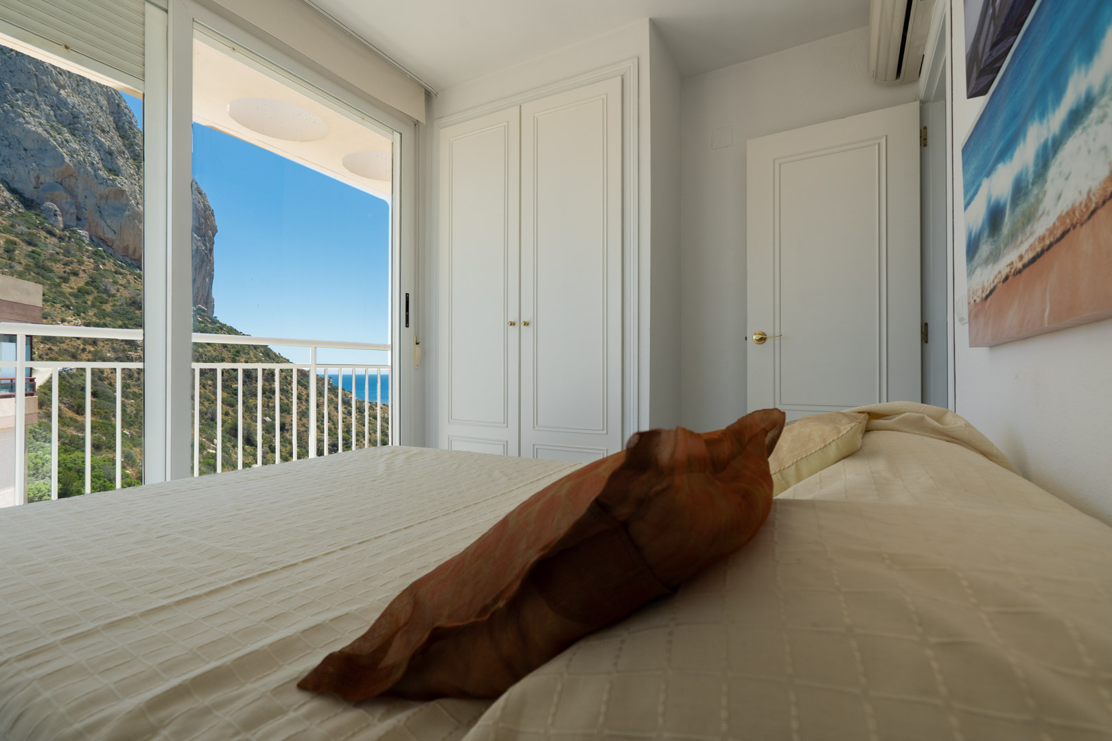 C4XY45657CAL Twee aangrenzende eerstelijns penthouses met panoramisch zeezicht en mogelijkheid tot unificatie te koop in Calpe