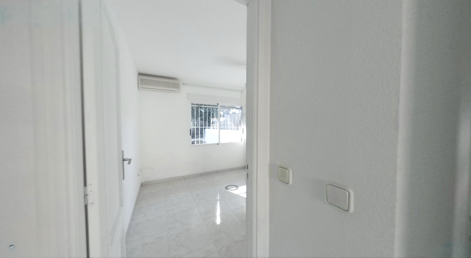 4664ALB Geschakelde woning te koop op 200 m van het strand in Albir