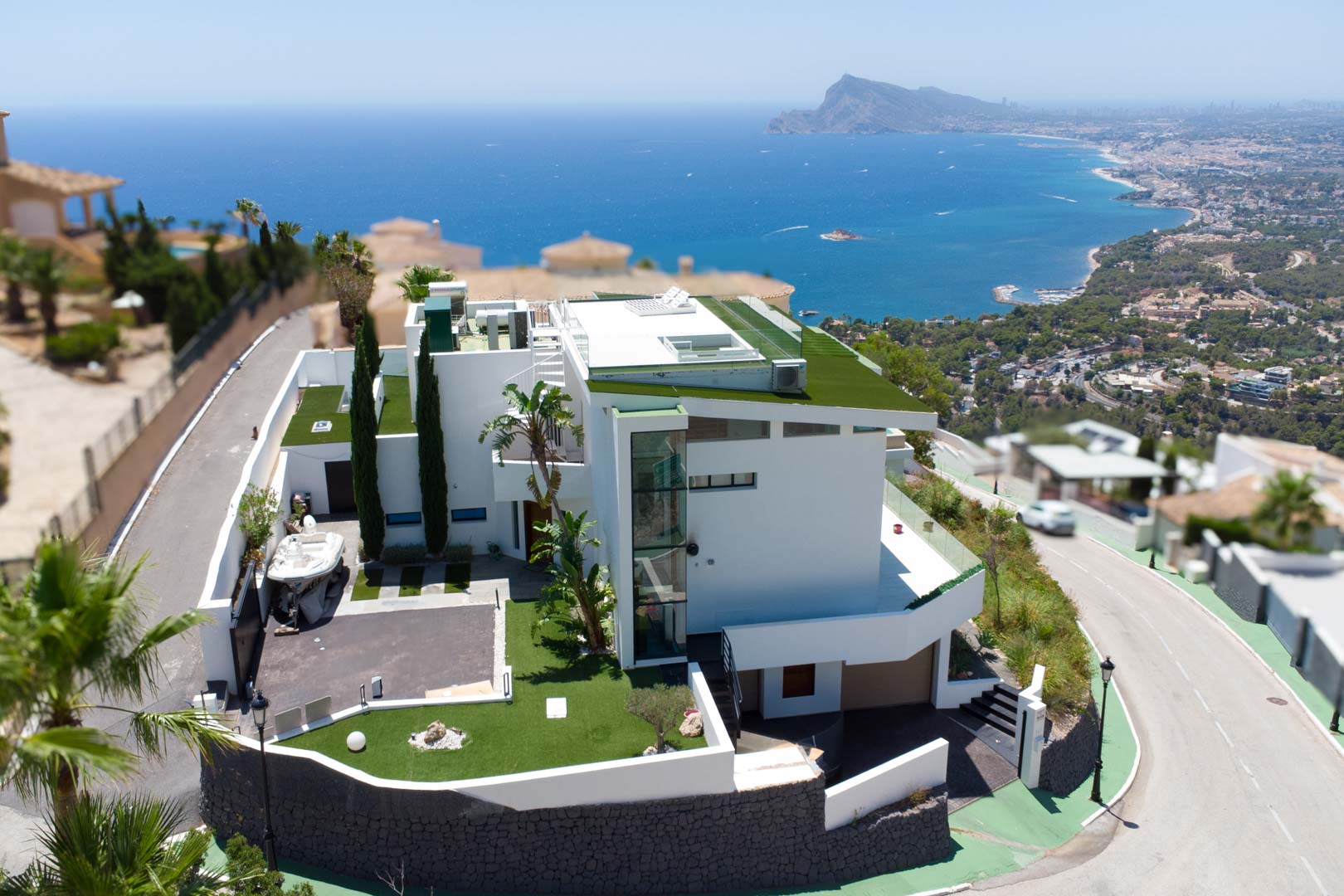 C4XY7056ALT Moderne Villa met berg- en zeezichten te koop in Altea Hills