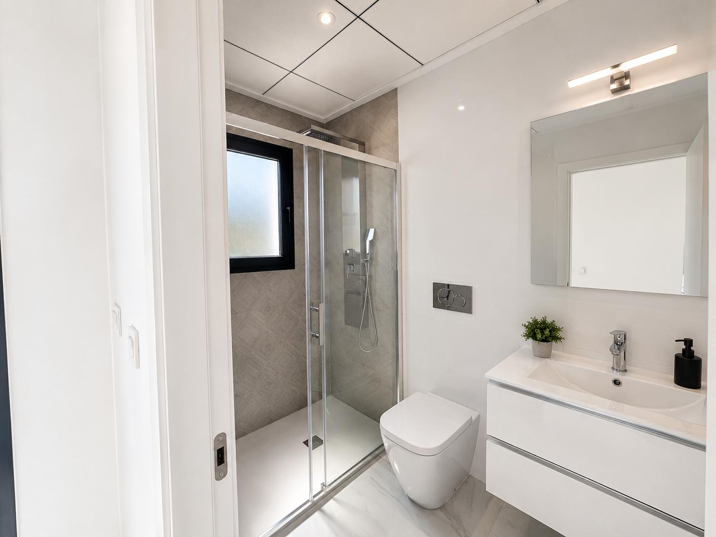 C3XY7121NUC Moderne villa met privézwembad te koop in Polop de la Marina