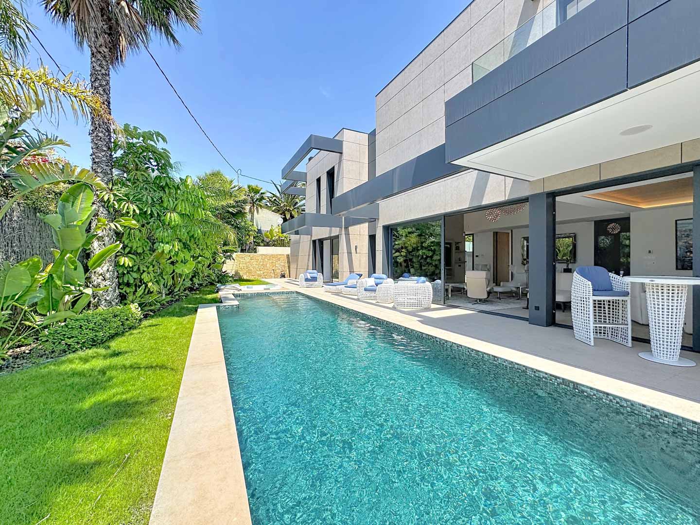 C3XY7123CAL Luxe villa met uitzicht op zee te koop in Calpe