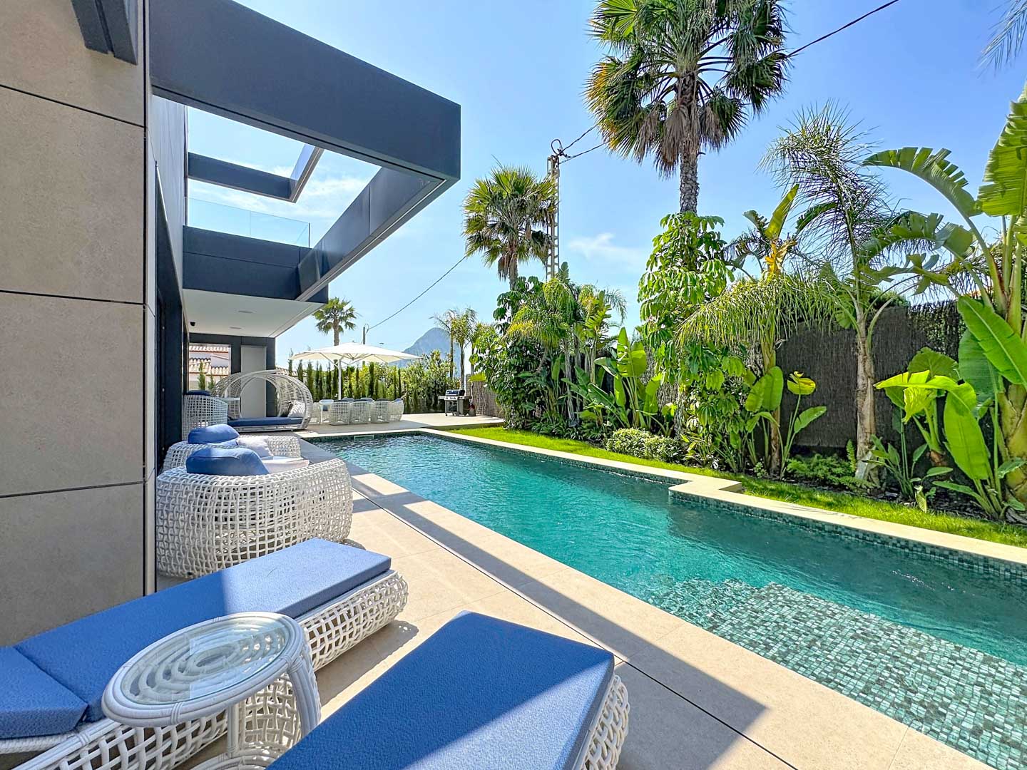 C3XY7123CAL Luxe villa met uitzicht op zee te koop in Calpe