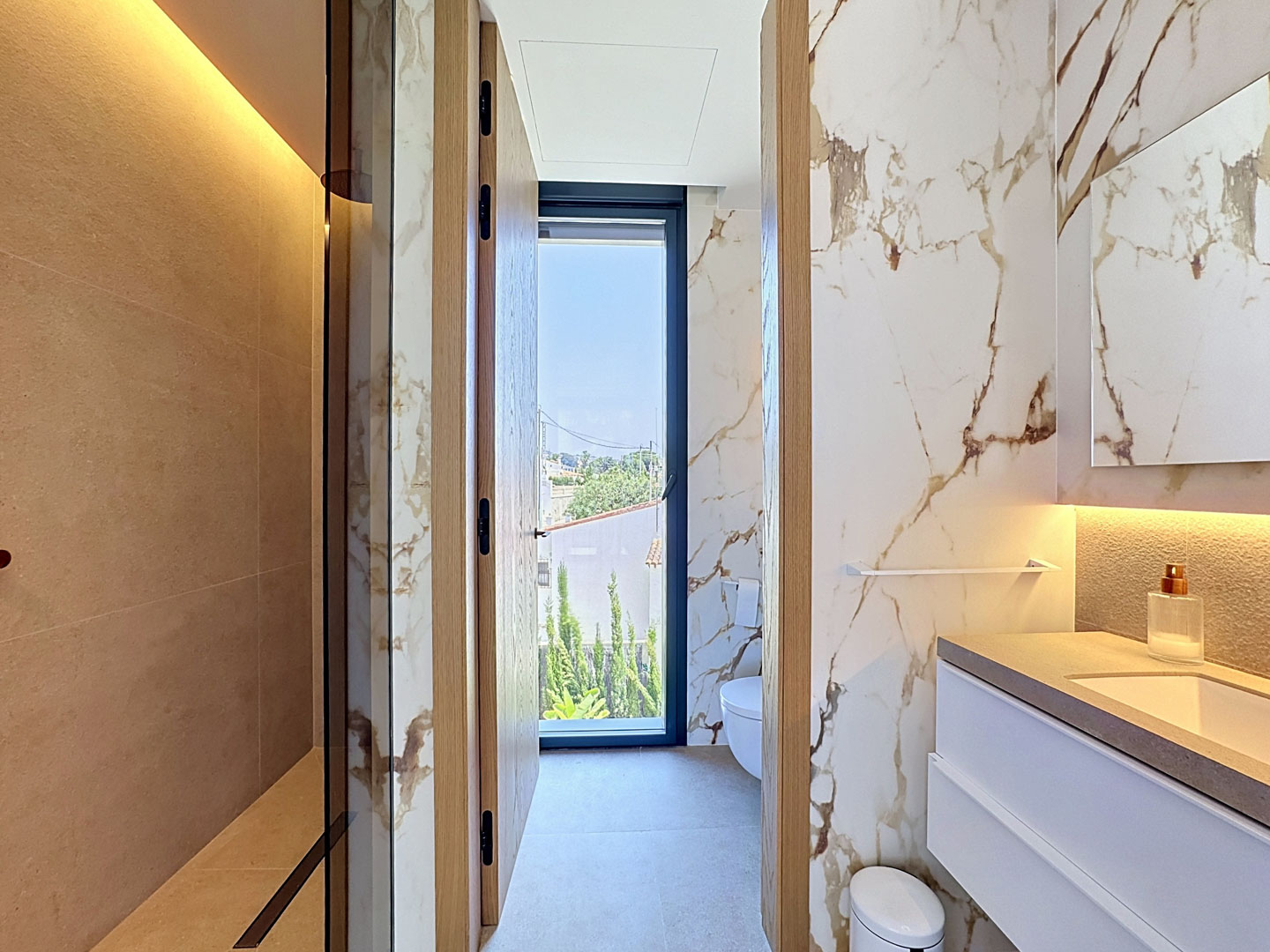 C3XY7123CAL Luxe villa met uitzicht op zee te koop in Calpe