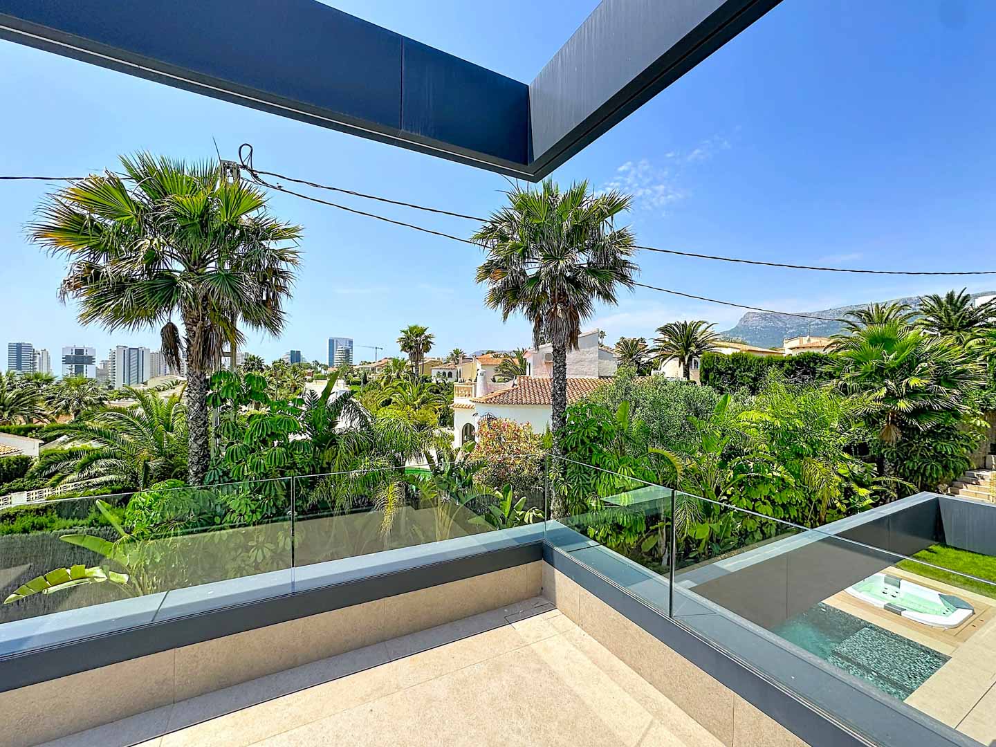 C3XY7123CAL Luxe villa met uitzicht op zee te koop in Calpe