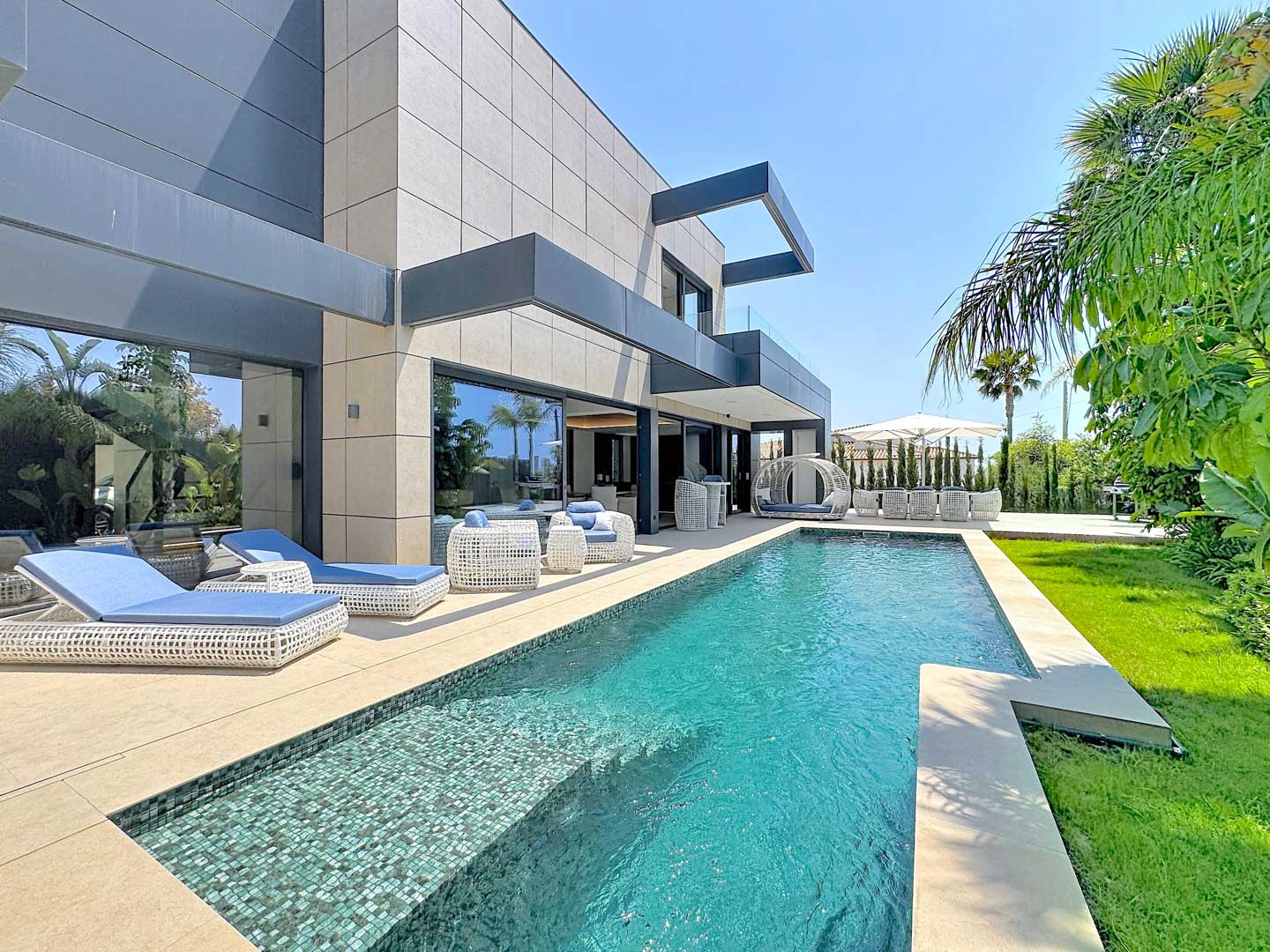 C3XY7123CAL Luxe villa met uitzicht op zee te koop in Calpe