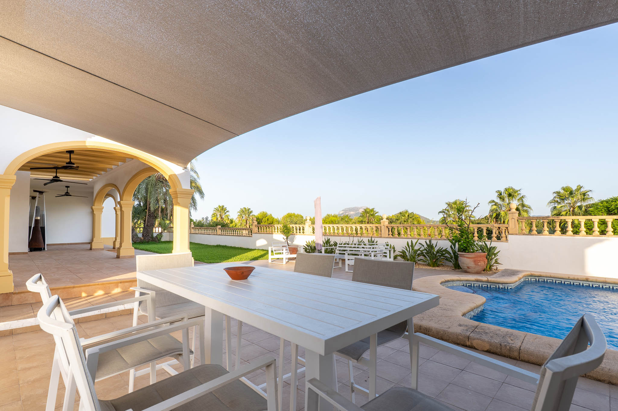 C3XY8350BEN Ruime villa te koop in Beniarbeig