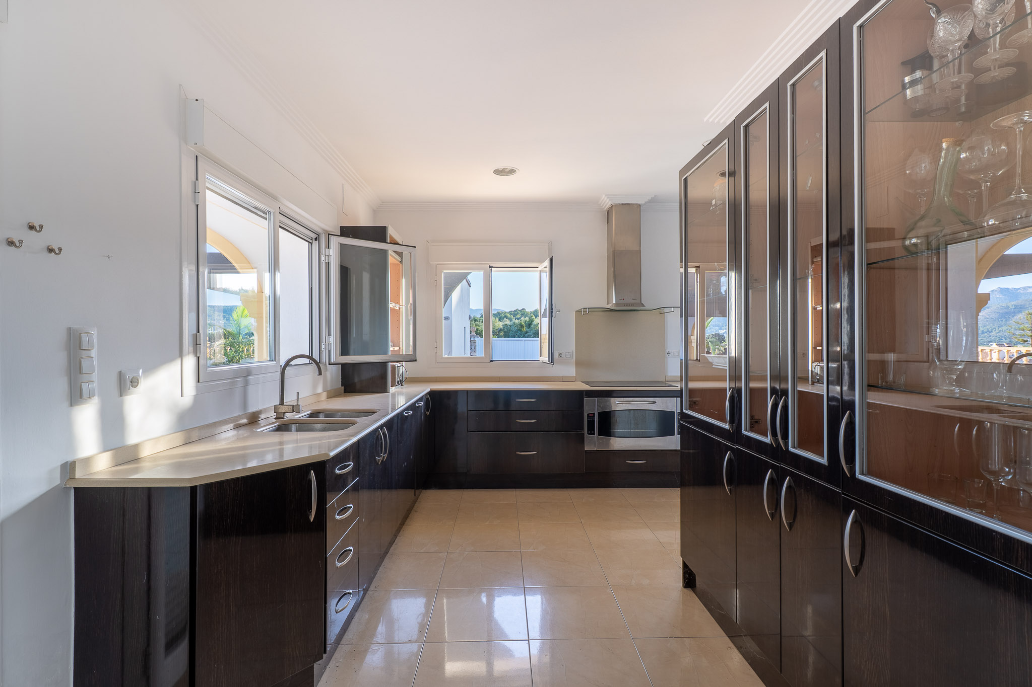 C3XY8350BEN Ruime villa te koop in Beniarbeig