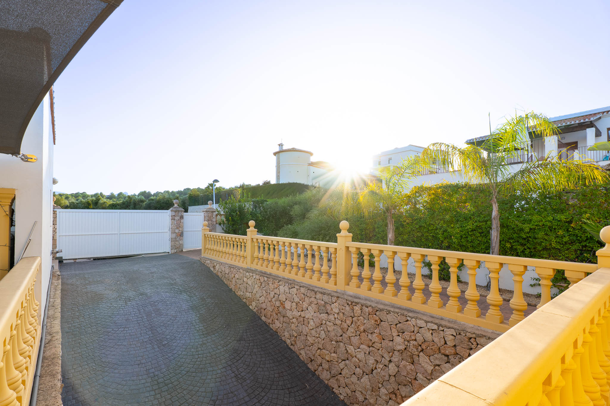 C3XY8350BEN Ruime villa te koop in Beniarbeig