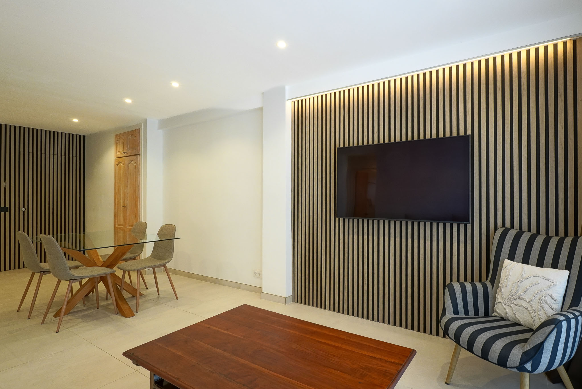 4697JAV Gerenoveerd appartement te koop aan de Arenal, Jávea