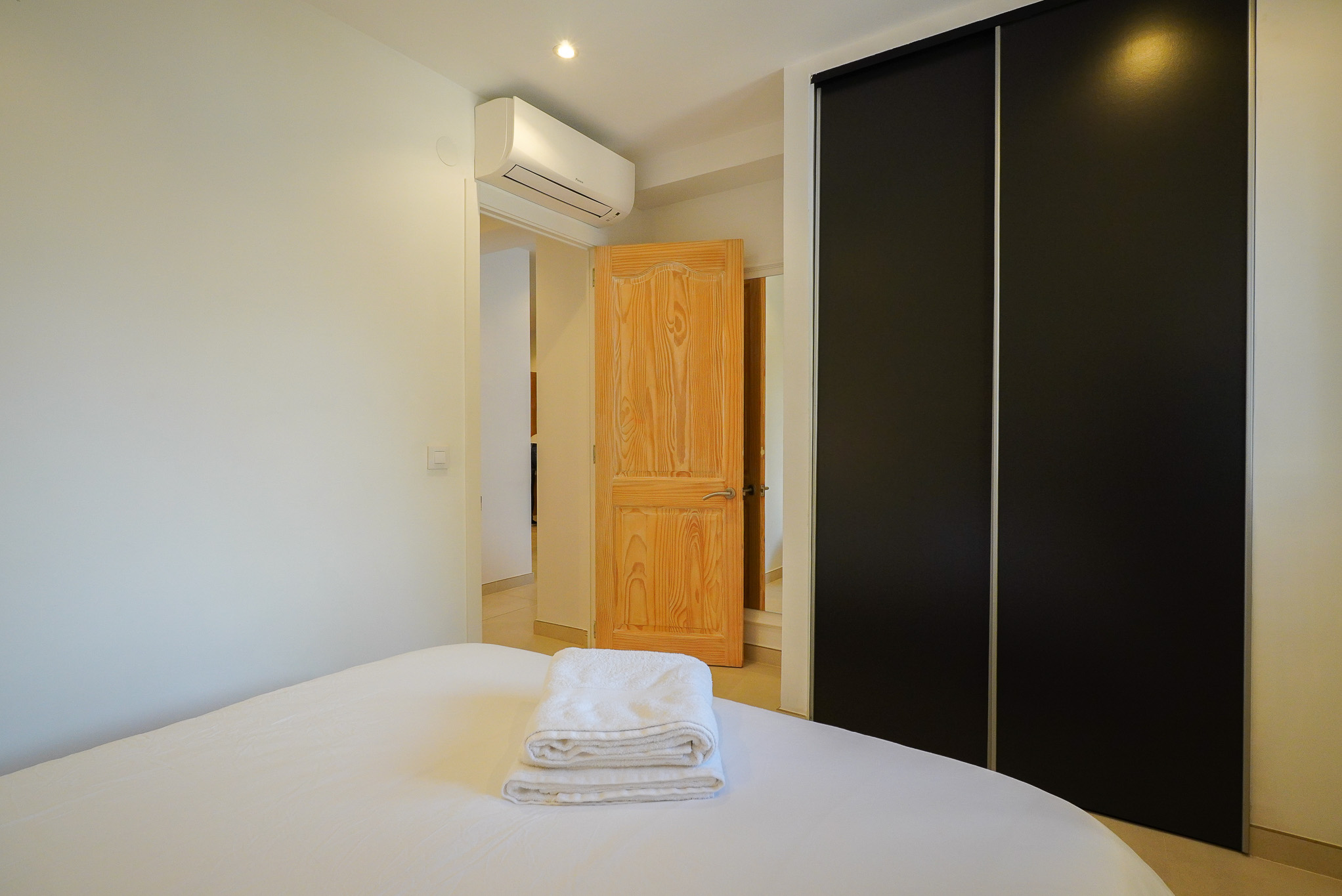 4697JAV Gerenoveerd appartement te koop aan de Arenal, Jávea