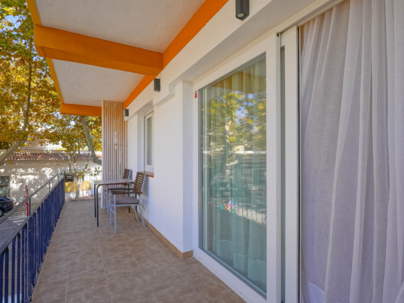 4697JAV Gerenoveerd appartement te koop aan de Arenal, Jávea