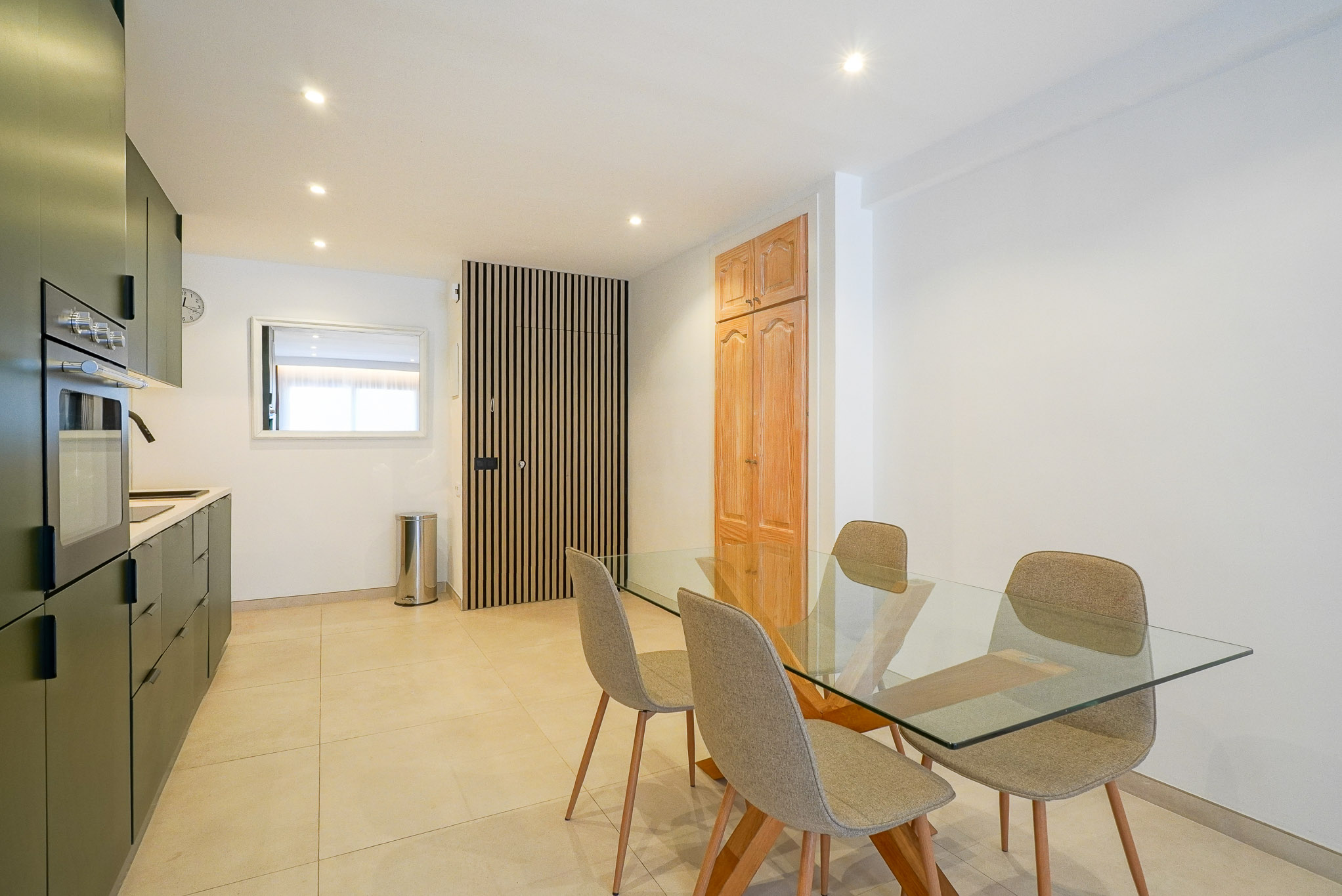 4697JAV Gerenoveerd appartement te koop aan de Arenal, Jávea